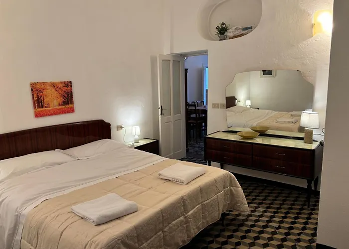 Rossi 38 Appartement Finale Ligure